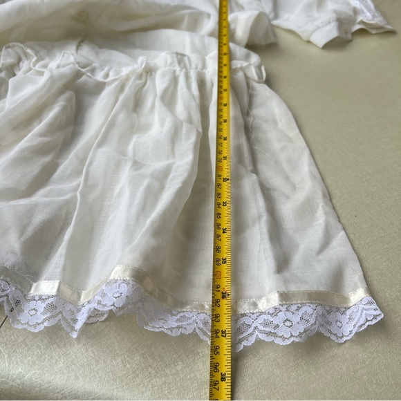 Vintage Off White/Cream Dress Lace trim and ruffle details Women Size Medium - Picture 4 of 6
